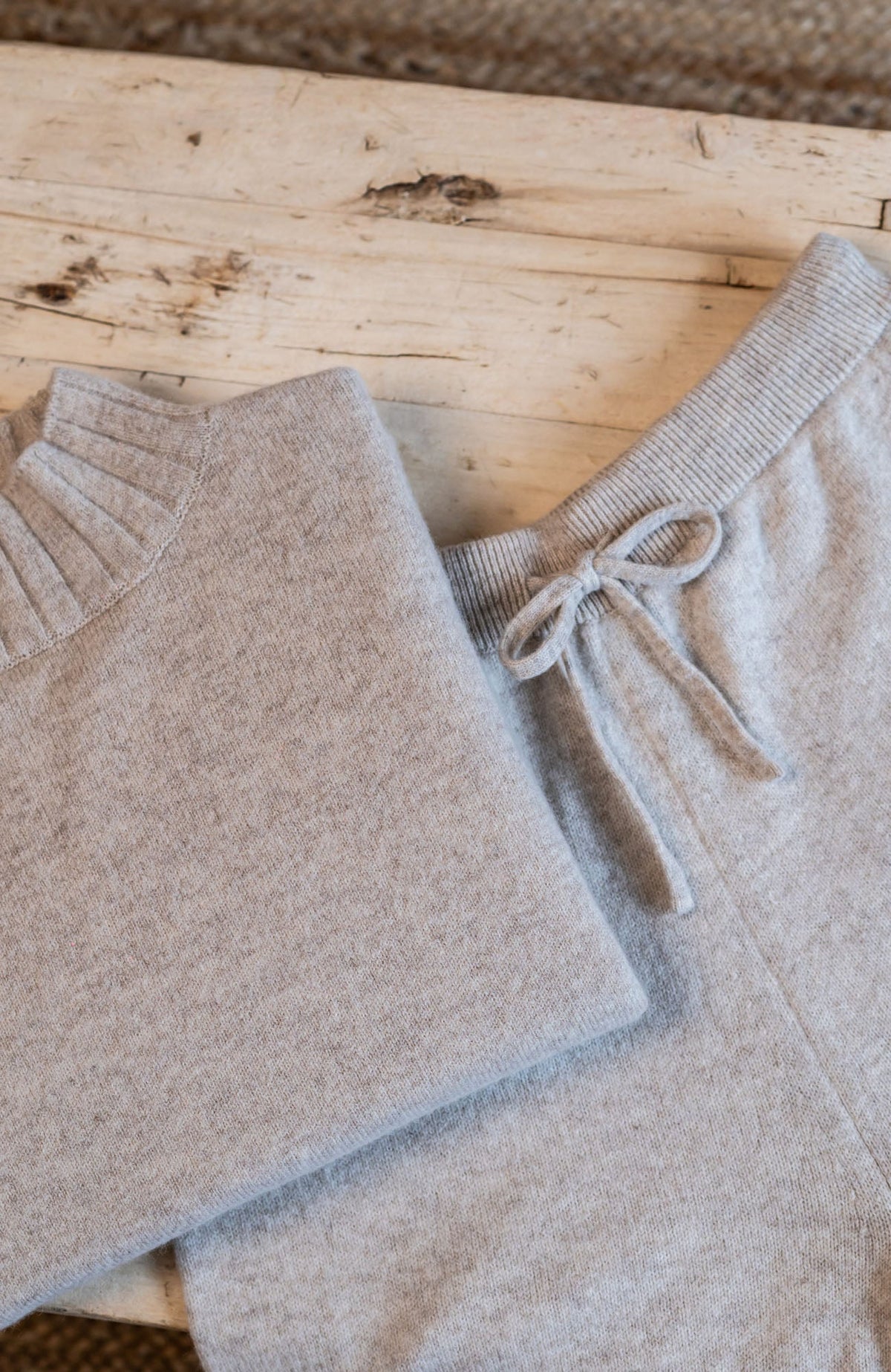 Womens Lambswool Grown On Neck Jumper